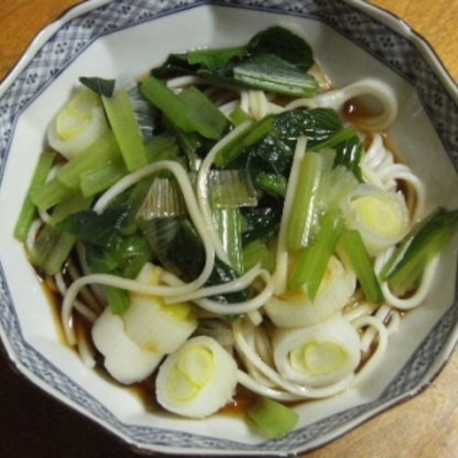 鍋焼きじゃないし、小松菜だけど美味しく出来た❤・・❤リピしたいにポチ♪蕎麦も好きだけど、うどんも↑↑↑ラーメンは丼が重いｗご馳走様でした！